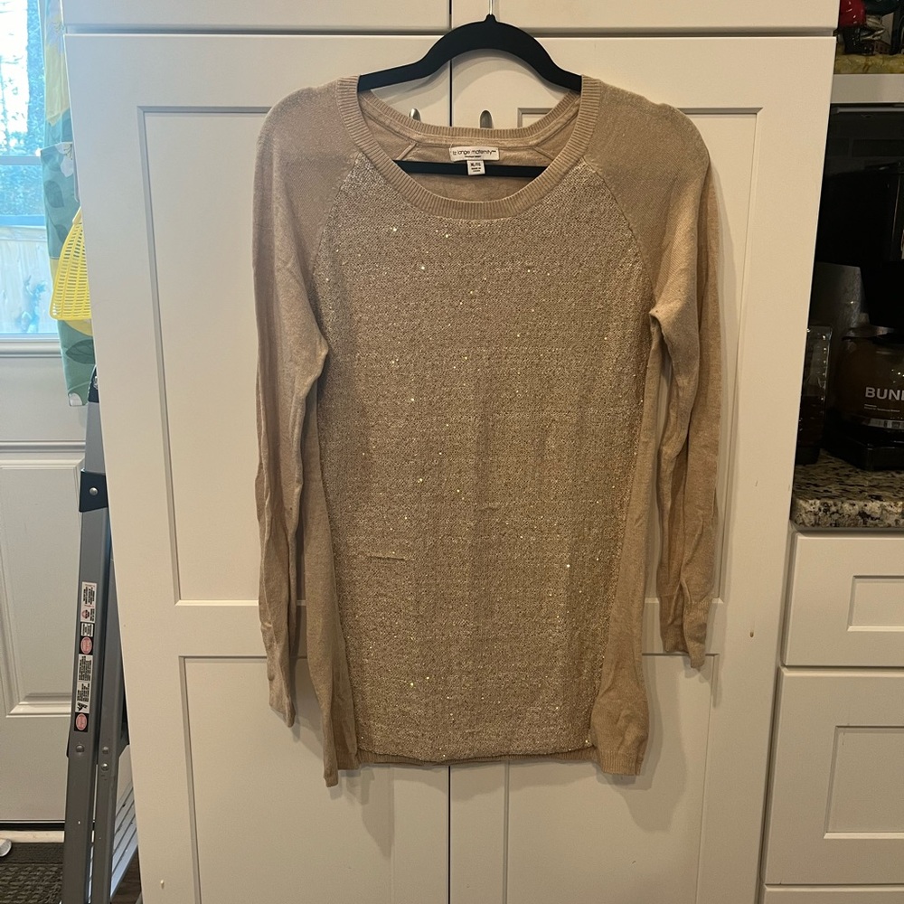 Liz Lange maternity top